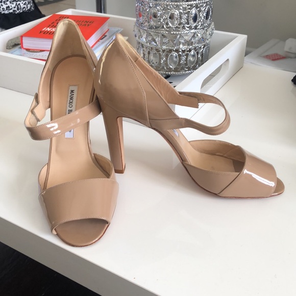 Manolo Blahnik Shoes - Authentic Manolo Blahnik nude patent leather peep toe heels sz 38 8